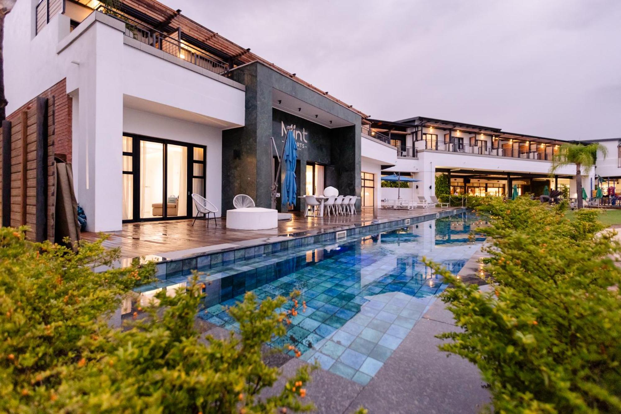 Mint Resorts The Blyde Pretoria-Noord エクステリア 写真